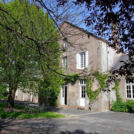 Bed and Breakfast La Bonne Ecole Les Landes-Genusson Zewnętrze zdjęcie