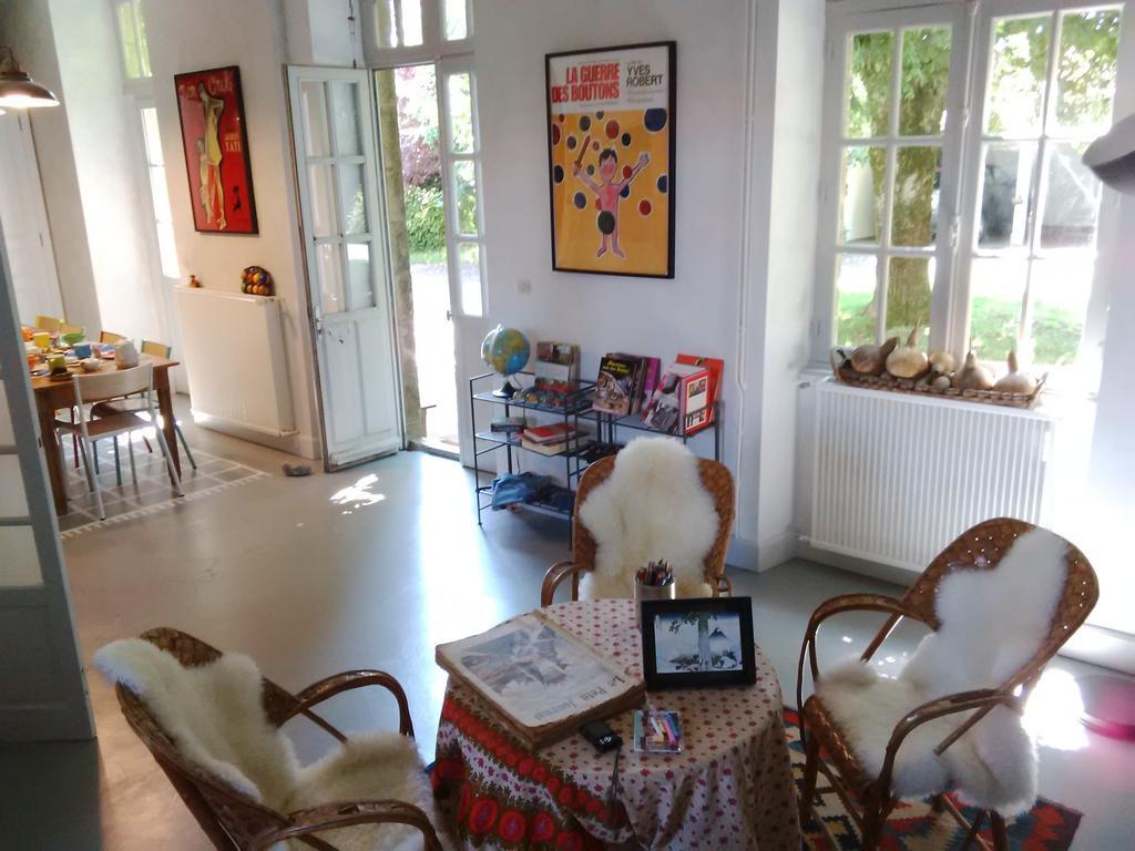 Bed and Breakfast La Bonne Ecole Les Landes-Genusson Zewnętrze zdjęcie
